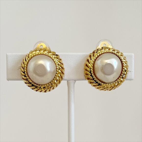 CHANEL Vintage Round Earrings Faux Pearl Twist Rope Gold Plated Clip On - Picture 1 of 10